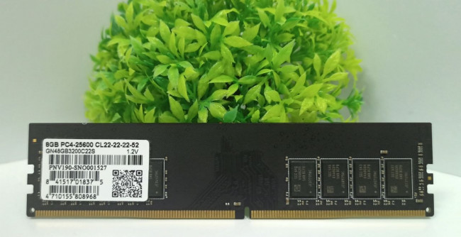 Оперативная память GeIL 8GB DDR4 3200 МГц (GN48GB3200C22S) Оперативная память GeIL 8GB DDR4 3200 МГц (GN48GB3200C22S)