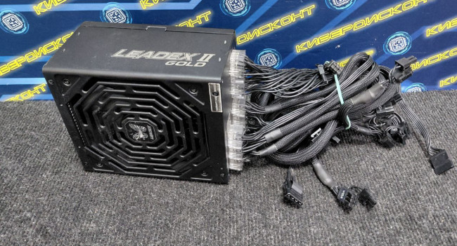 Блок питания Super Flower Leadex II SF-750F14EG 750W ATX Gold Блок питания Super Flower Leadex II SF-750F14EG 750W ATX Gold