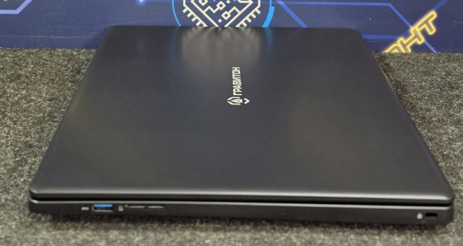 Ноутбук Гравитон N15i-K2 15.6" (i5-8259U, 8GB, SSD256, Intel iris 655)