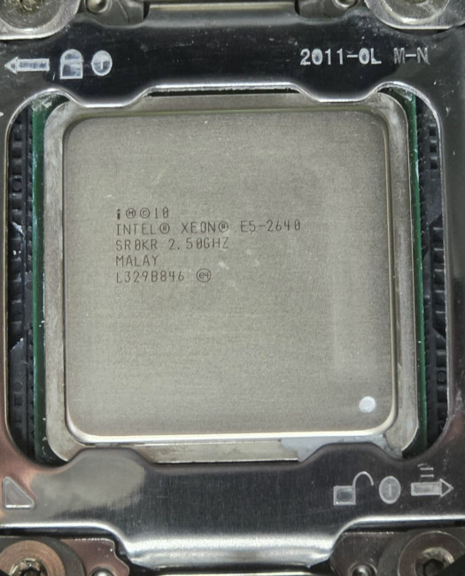 Комплект мат. плата X79G 1.21 + E5-2640 + DDR3, 4 ГБx4 Комплект мат. плата X79G 1.21 + E5-2640 + DDR3, 4 ГБx4
