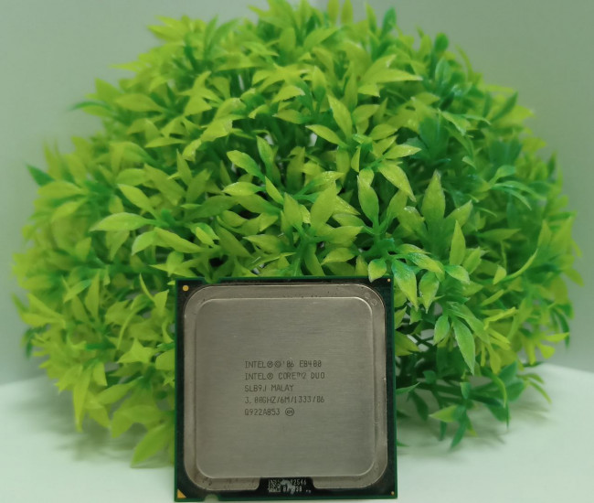Процессор Intel Core 2 Duo E8400 775 сокет Процессор Intel Core 2 Duo E8400 775 сокет