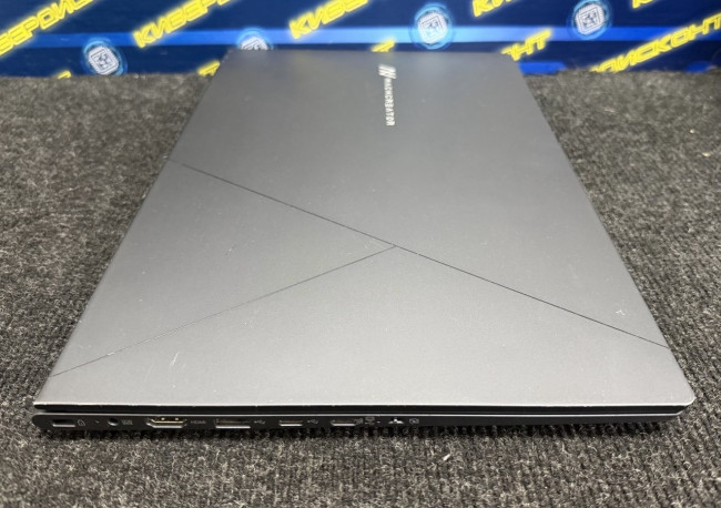 Ноутбук Machcreator ONE I5 15.6" (i5-1035G4, 16GB, SSD256, iUHD) Ноутбук Machcreator ONE I5 15.6" (i5-1035G4, 16GB, SSD256, iUHD)