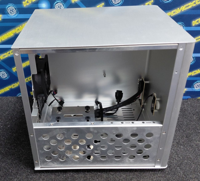 Корпус  JONSBO V4