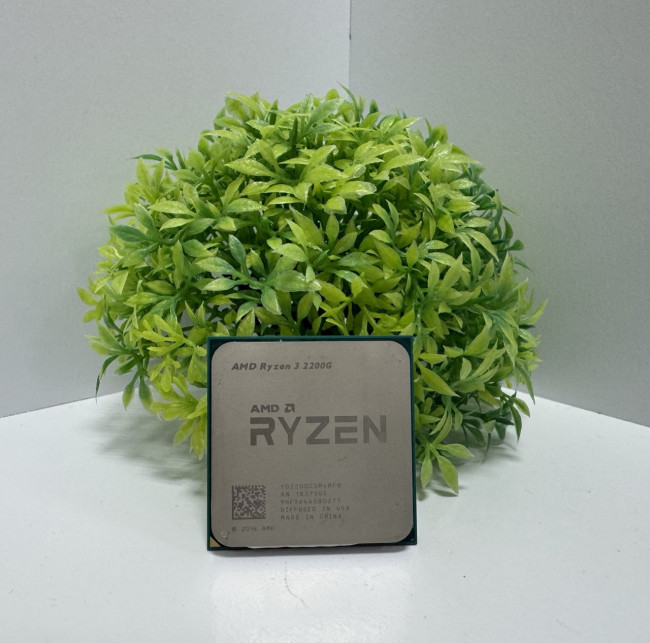 Процессор AMD Ryzen R3 2200G АМ4