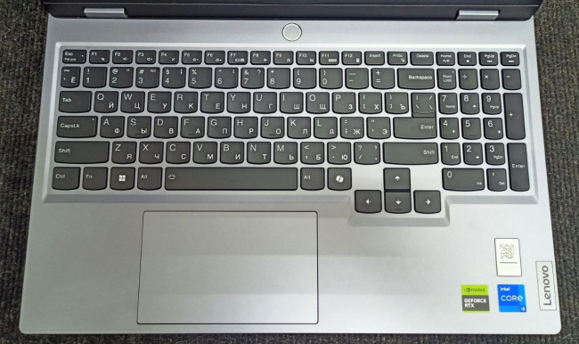 Игровой ноутбук Lenovo LOQ 15IAX9 15.6" (i5-12450HX, 16GB, SSD512, RTX 3050 6GB) Игровой ноутбук Lenovo LOQ 15IAX9 15.6" (i5-12450HX, 16GB, SSD512, RTX 3050 6GB)