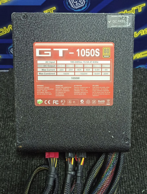 Блок питания Aerocool GT-1050S 1050W Блок питания Aerocool GT-1050S 1050W