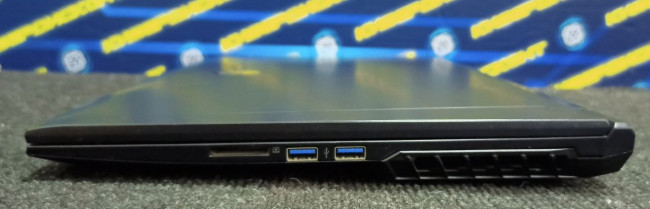 Игровой ноутбук Firebat T7A 17.3" (i7-11800H, 16GB, SSD512GB, RTX 3070 8GB) Игровой ноутбук Firebat T7A 17.3" (i7-11800H, 16GB, SSD512GB, RTX 3070 8GB)