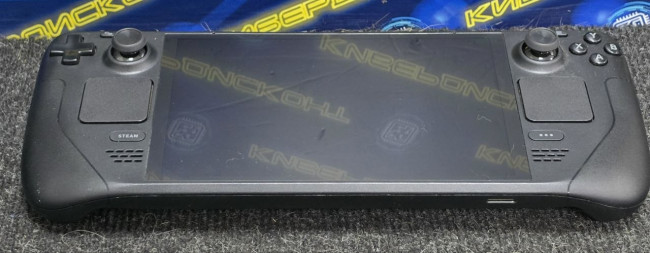 Портативная игровая приставка Steam Deck OLED 1TB Портативная игровая приставка Steam Deck OLED 1TB
