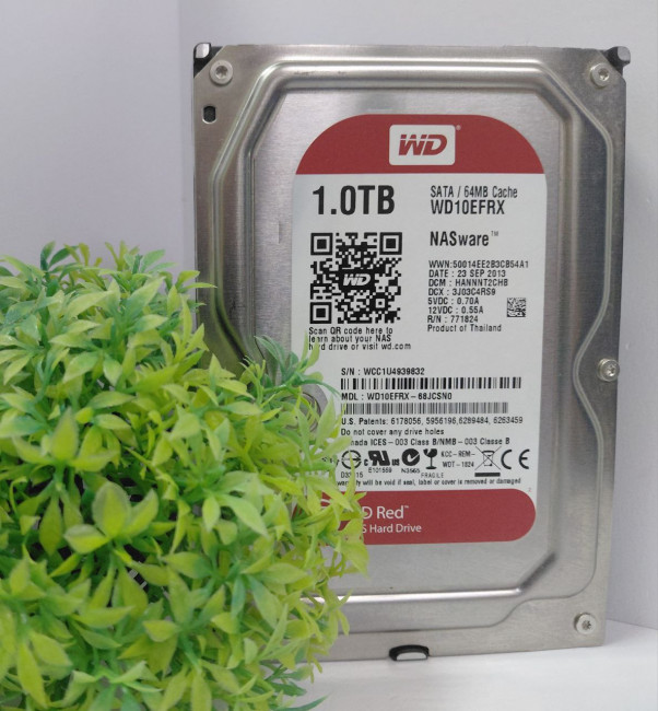 Жёсткий диск 3.5" WD Red 1TB WD10EFRX Жёсткий диск 3.5" WD Red 1TB WD10EFRX
